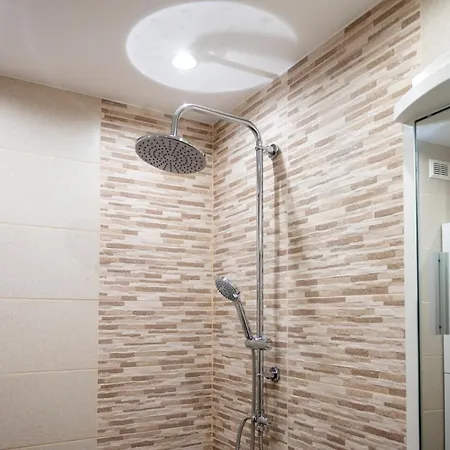Апартаменты Modern And Cozy 1bdr In The Center *